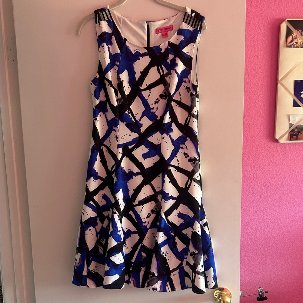Betsey Johnson Blue and Black Patterned Dress 6 like new purple